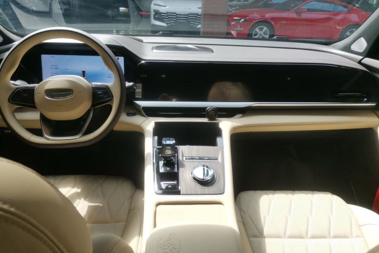 Used Geely Auto Monjaro L 2025 Dongfang Yao 2.0TD Automatic Lanxing Edition
