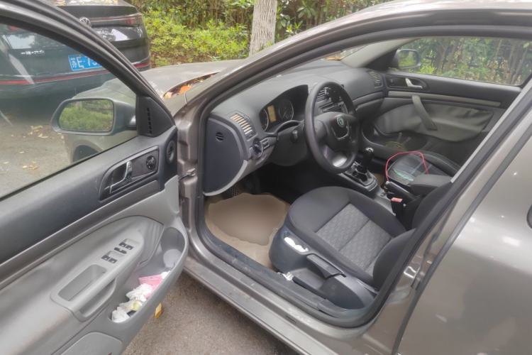 Used Skoda Octavia 2010 1.6L Manual Eado Edition Driver Seat