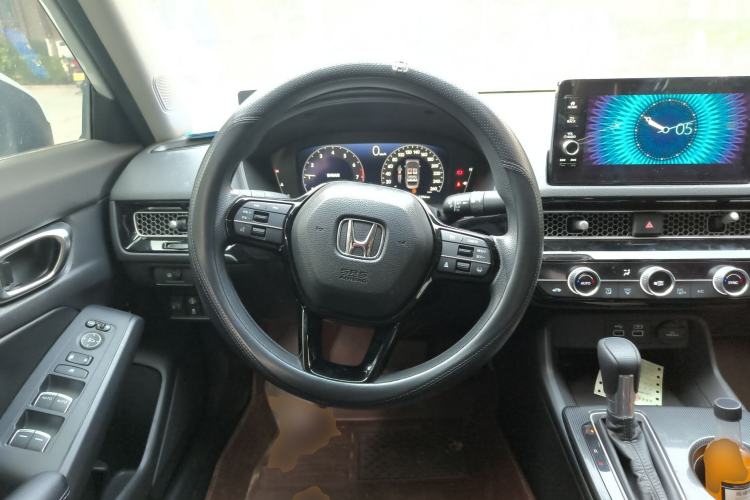 Used Honda Civic 2023 240TURBO CVT Dynamic · Center Stage Special Edition
