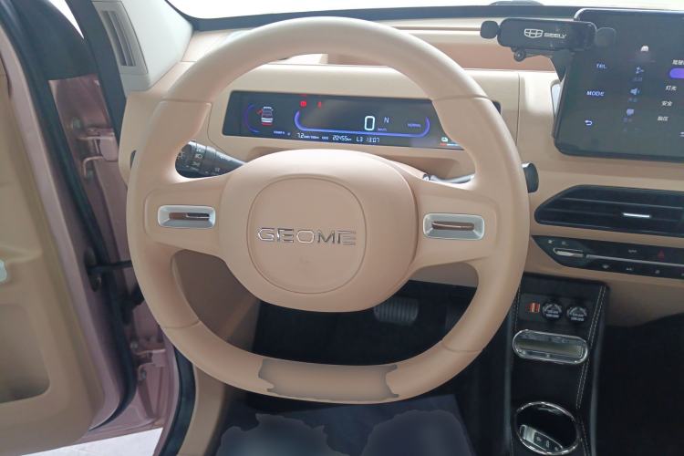 Used Geely Galaxy Panda 2023 Panda Mini 200km Endurance Bear