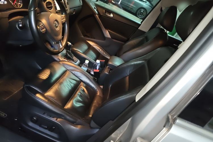 Used Volkswagen Tiguan 2012 1.8TSI Automatic Two-Wheel Drive Zhaoshi Edition Left Front Seat