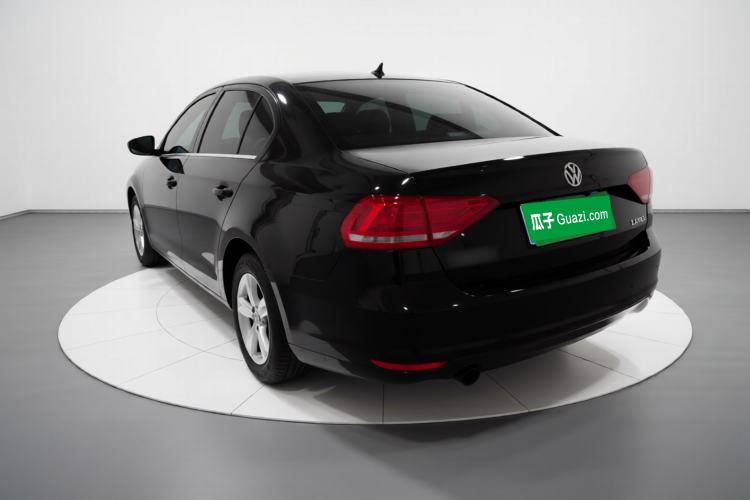 Used Volkswagen Lavida 2015 1.6L Automatic Fashion Edition