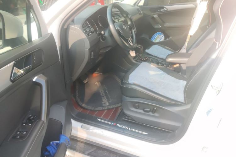 Used Volkswagen Tiguan L 2020 330TSI Automatic Two-Wheel Drive Panoramic Comfort Edition China VI Standard