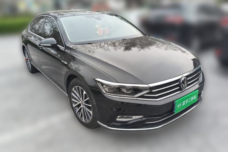 Used Volkswagen Magotan 2020 380TSI DSG Luxury Version Front Right 45 Deg