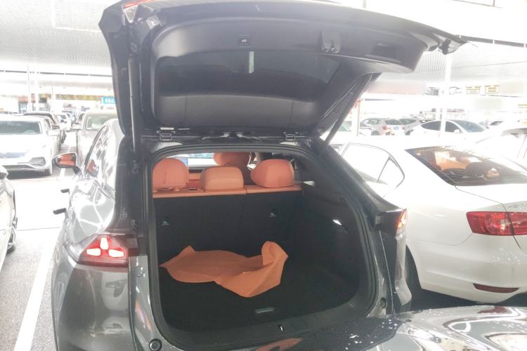 Used Deepal S07 2024 215Max Range-Extended Version Trunk