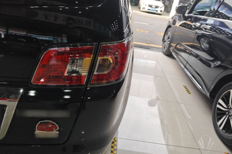 Used Mazda Mazda 8 2013 2.5L Ultimate Edition
