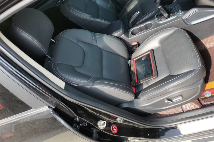 Used Geely Auto Vision X6 2016 1.8L Manual Luxury Model