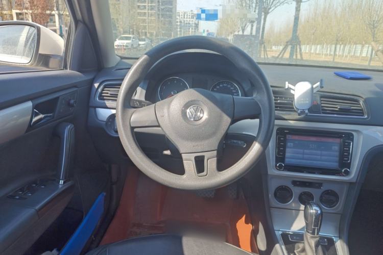 Used Volkswagen Gran Lavida 2013 1.4 TSI Automatic Comfort Model