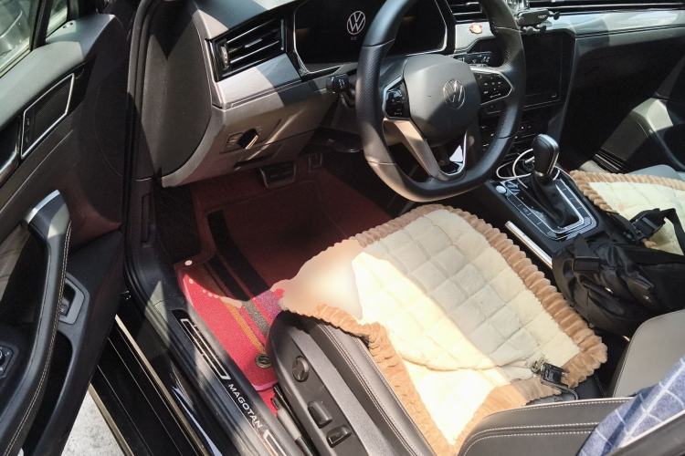 Used Volkswagen Magotan 2023 2 Million Units Limited Edition 330TSI DSG Leading Version Driver Seat