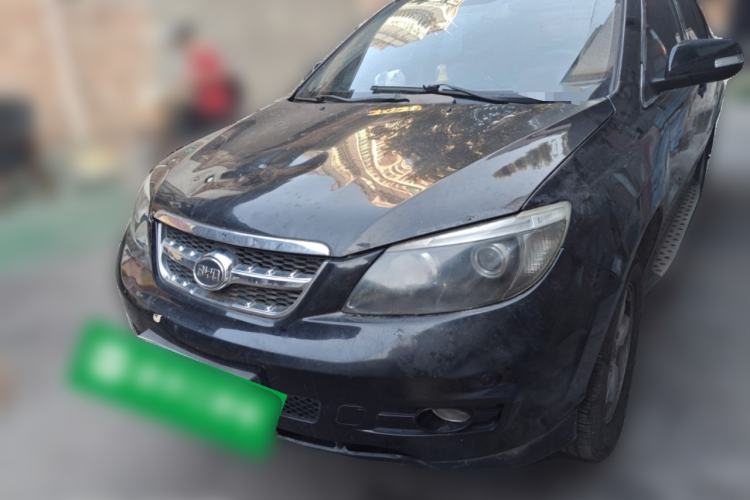 Used BYD S6 2011 2.4L Automatic Luxury Edition
