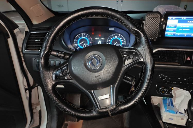 Used Dongfeng Fengon S560 2018 1.8L CVT Urban Model 7 Seats Steering Wheel
