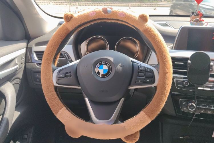 Used BMW X1 2019 sDrive18Li Fashion Model Steering Wheel