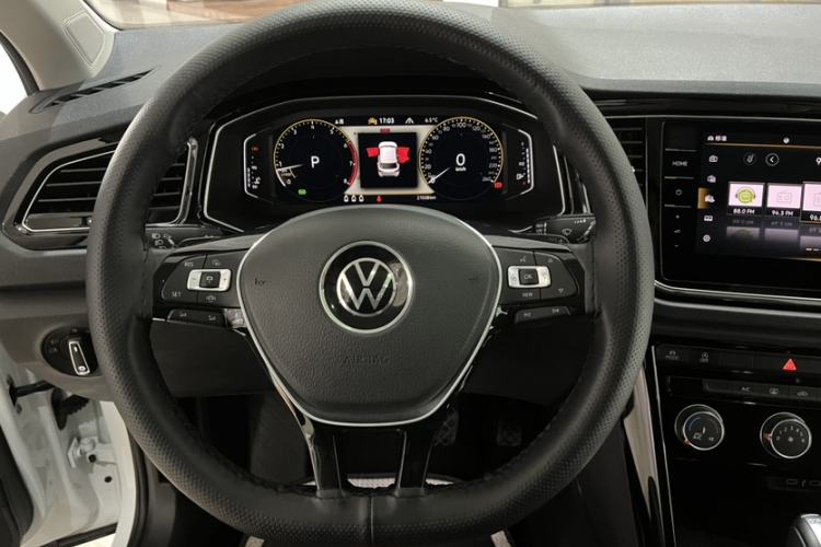 Used Volkswagen T-ROC 2022 280TSI DSG Two-Wheel Drive Comfort PLUS Steering Wheel