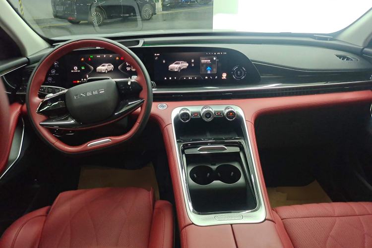 Used EXEED Stellar 2023 400T Two-Wheel Drive Comfort Edition