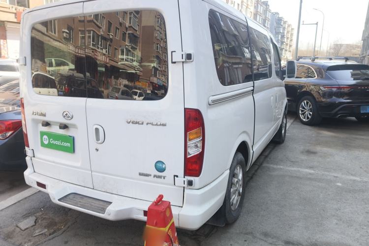 Used SAIC MAXUS Xintu V80 2021 2.0T AMT Classic Aoyuntong Short Wheelbase Ultra-Low Roof 5/6-Seater