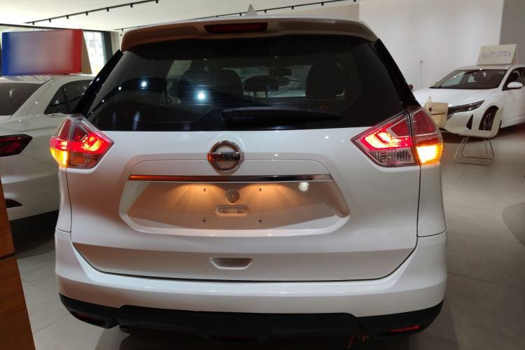 Used Nissan X-Trail 2014 2.0L CVT Comfort Edition 2WD Rear