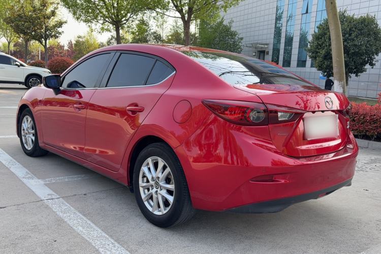 Used Mazda 3 Axela 2014 Sedan 1.5L Automatic Luxury Model Exterior 1