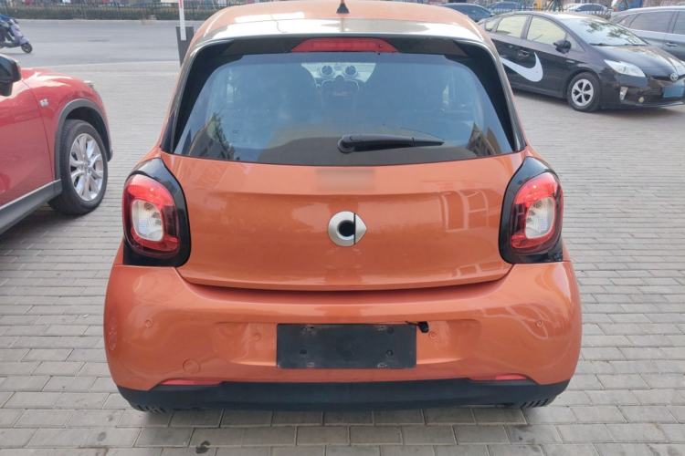 Used smart forfour 2018 1.0L 52 kW Dynamic Edition