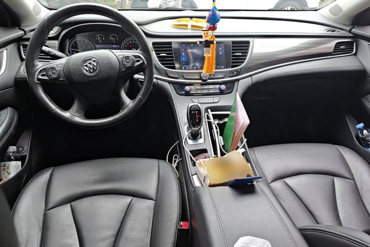 Used Buick LaCrosse 2020 652T Luxury Version Center Console