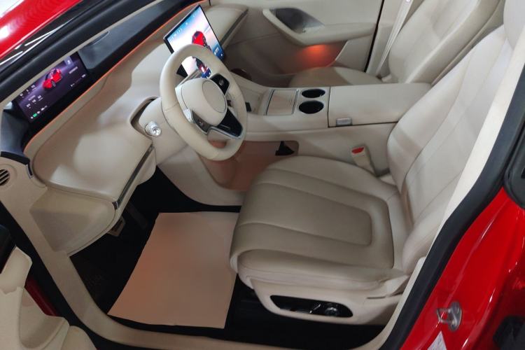 Used Hima Luxeed R7 2024 All-Electric 736 km Ultra Left Front Seat