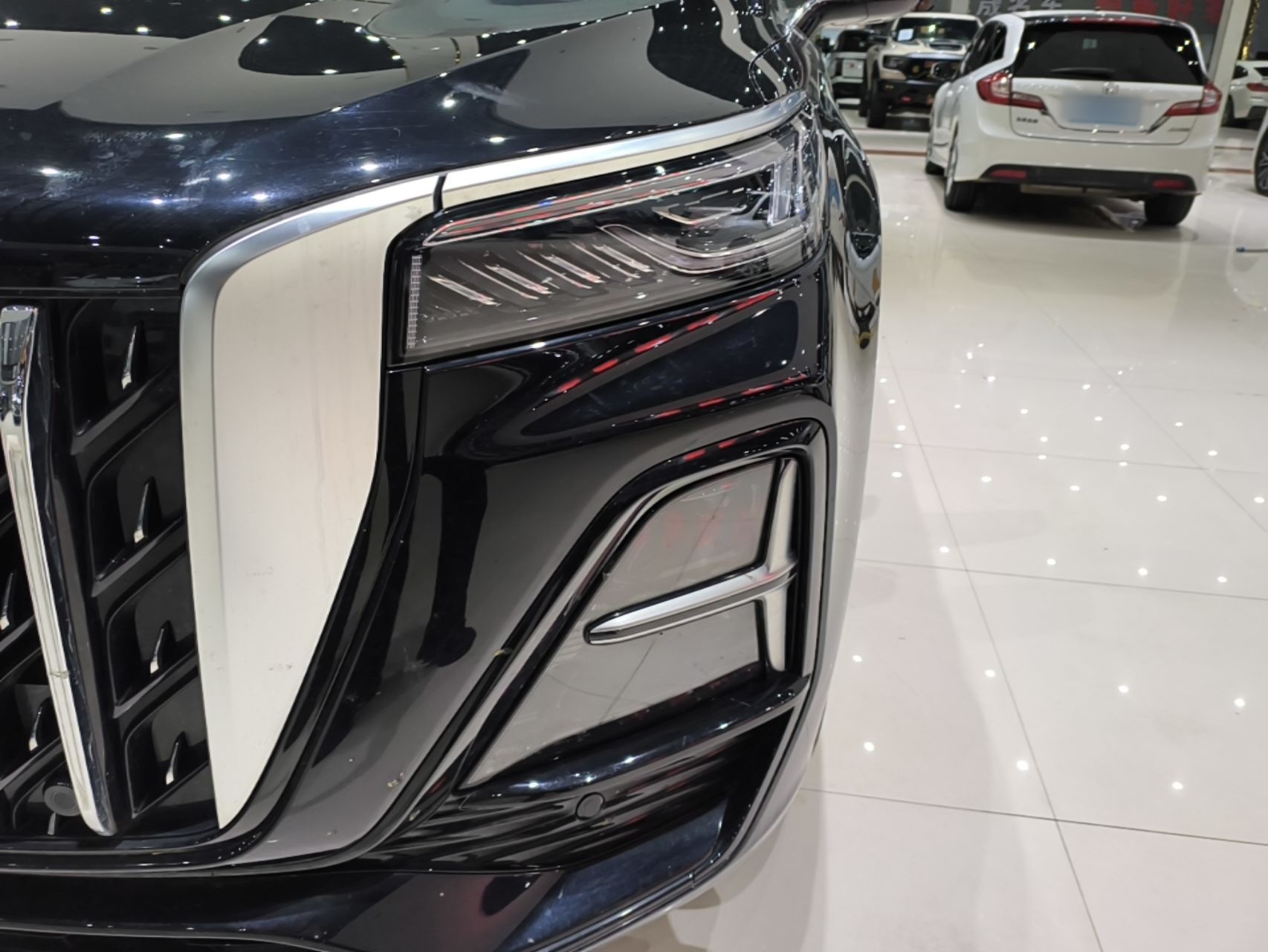 Hongqi HS5 2025 2.0T All-Wheel-Drive Flagship Pro Edition — снимка 8