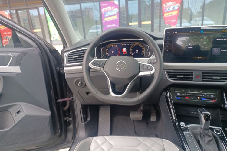 Used Volkswagen Tayron 2023 300TSI Two-Wheel-Drive Luxury Plus Advanced Edition
