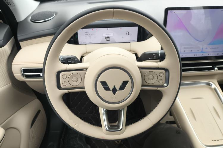 Used Wuling Bingo S 2025 Model 325km Deluxe Edition
