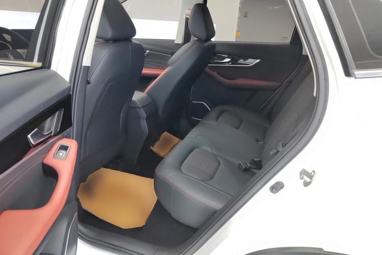 Used Bestune T33 2021 1.2T Manual Luxury Model
