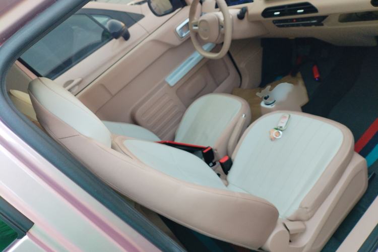 Used Geely Galaxy Panda 2023 Panda Mini 200km Endurance Bear Right Front Seat