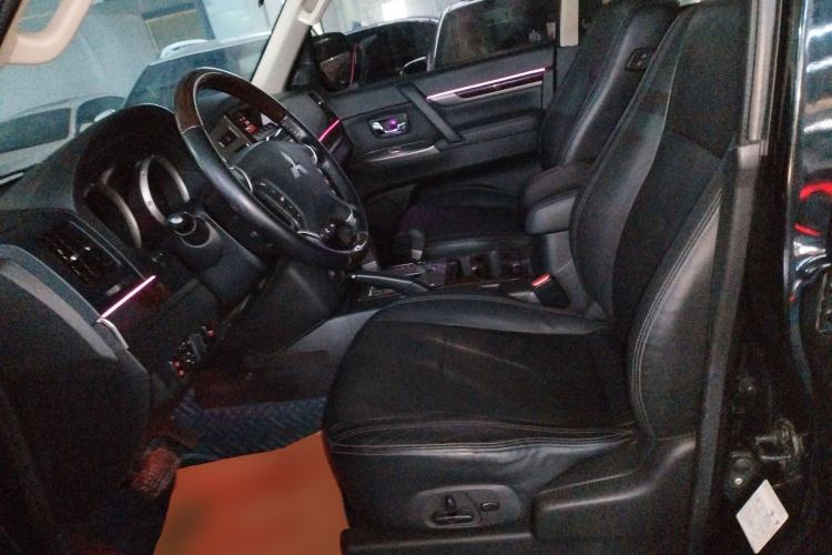 Used Mitsubishi Pajero (Parallel Import) 2019 V97 3.8L 5-Door GLS Middle East Edition
