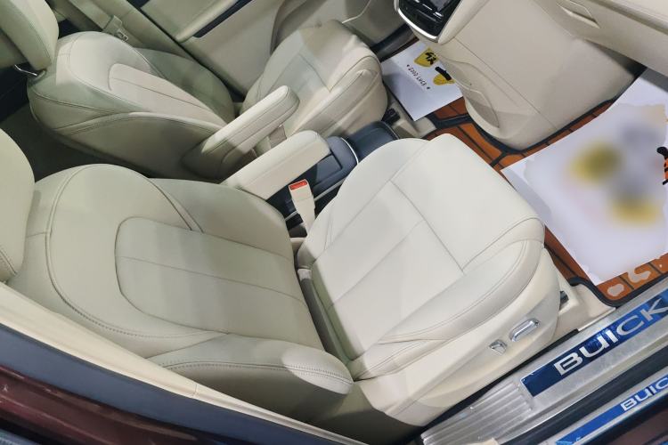 Used Buick GL8 2022 ES Landtrek 653T Luxury Edition
