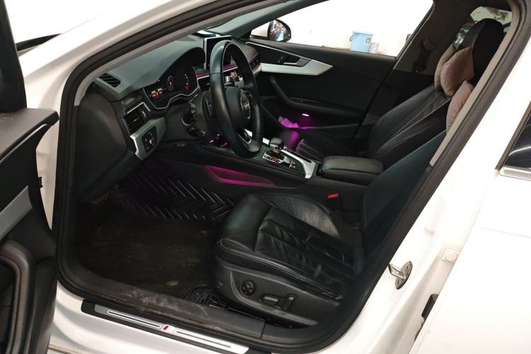 Used Audi A4L 2019 40 TFSI Fashion Edition China VI Emission Standard