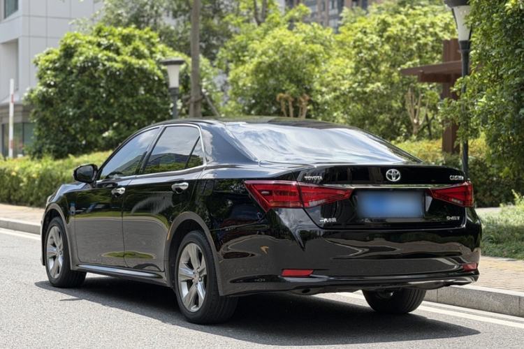 Used Toyota Crown 2015 2.0T Fashion Edition
