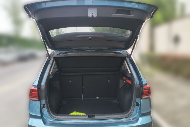 Used Volkswagen Tharu 2019 280TSI Two-Wheel Drive Luxury Version China VI Standard Trunk