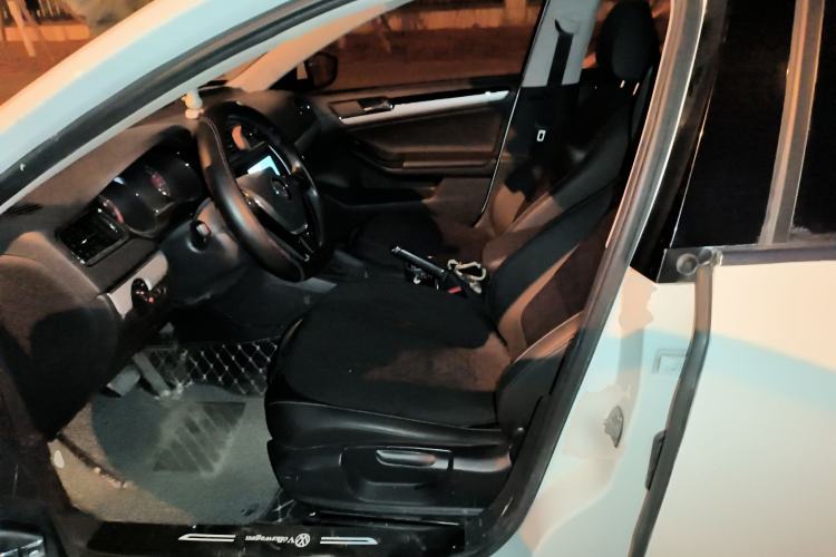 Used Volkswagen Sagitar 2018 1.6L Automatic Comfort Model Left Front Seat