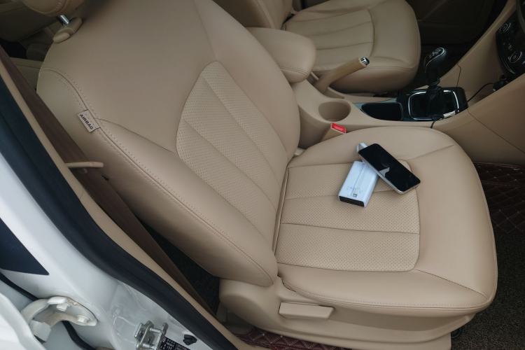 Used Baojun 730 2016 1.5T Manual Luxury Edition 7 Seats
