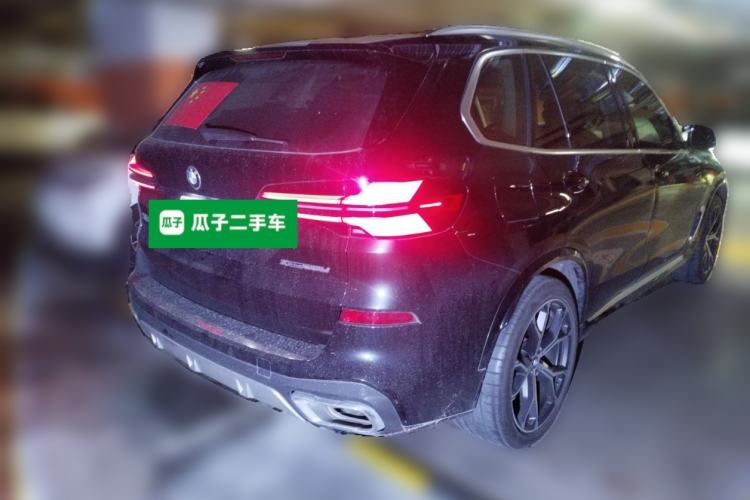 Used BMW X5 2023 xDrive 30Li Luxury M Sport Package Exterior 5