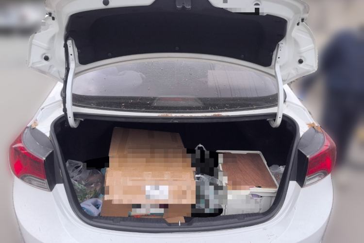 Used Hyundai Elantra (5th Generation / Langdong) 2015 1.6L Manual Leading Model
