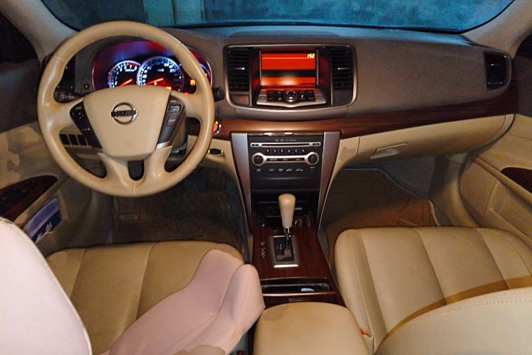 Used Nissan Teana 2008 2.5L XL Leading Edition Center Console