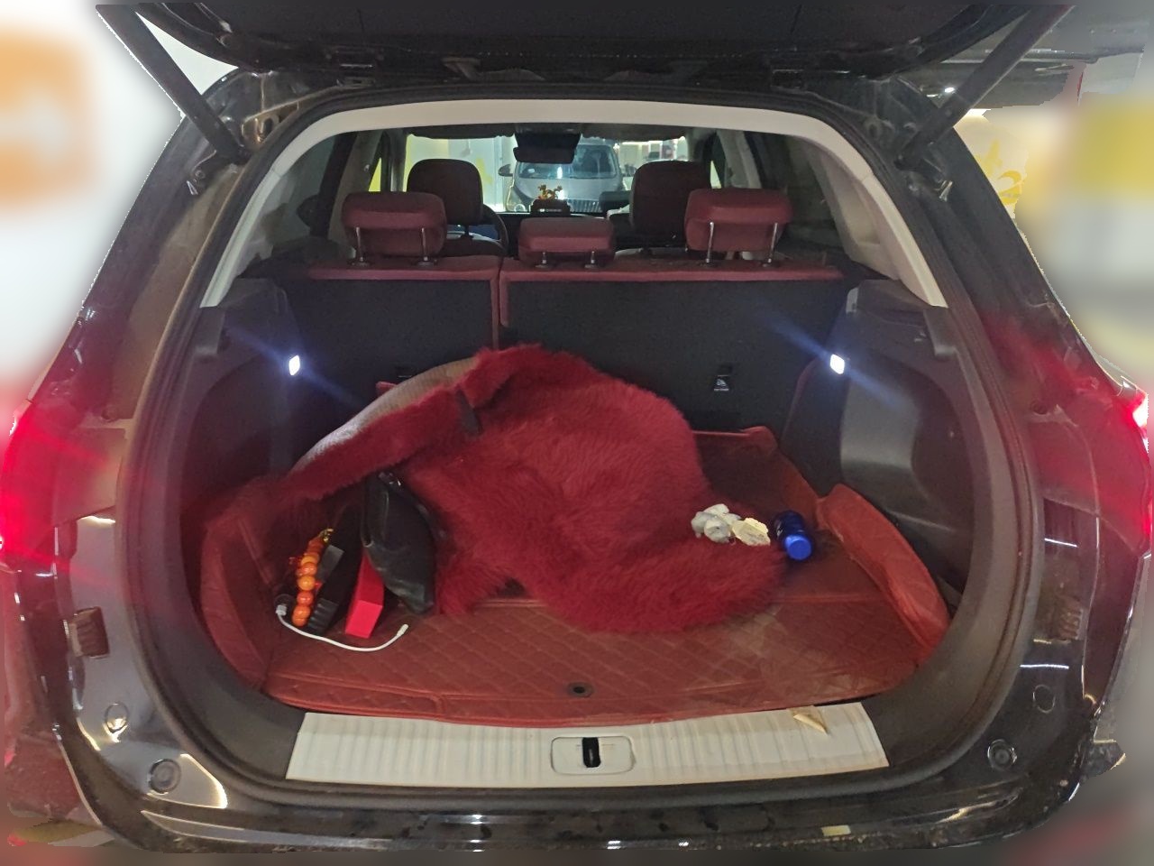Hongqi HS5 2025 2.0T Two-Wheel Drive Flagship Pro Edition - Chinese Trim Xiang — снимка 19