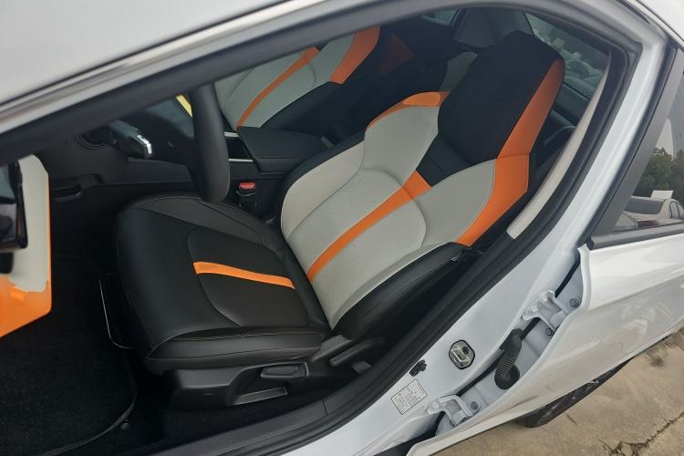 Used Dongfeng Aeolus Yixuan 2023 Mach Edition 1.5L Automatic Chasing Wind Version Left Front Seat