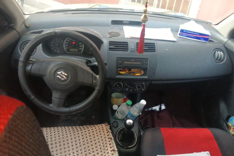 Used Suzuki Swift 2011 1.3L Manual Value Edition Center Console
