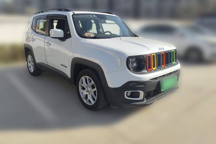 Used Jeep Renegade 2017 180T Automatic High-Energy Version Front Right 45 Deg