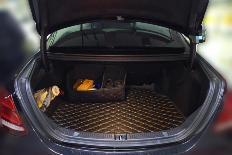 Used Mercedes-Benz E-Class 2017 E 300 L Sporty and Stylish Model
