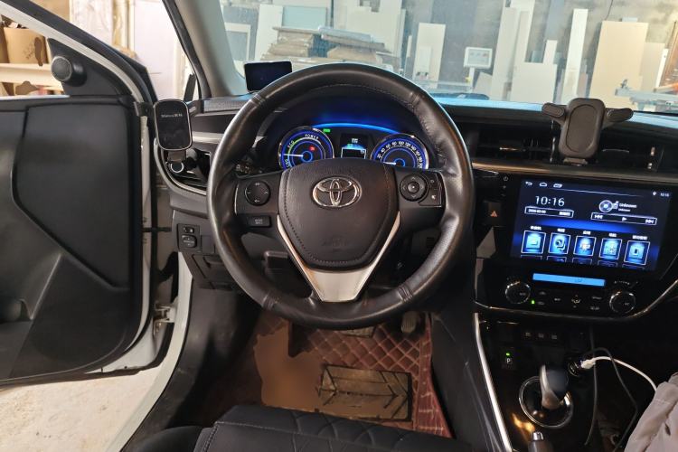 Used Toyota Corolla 2016 Dual-Engine 1.8L E-CVT Leading Edition