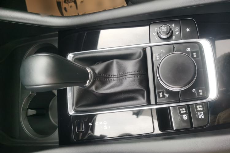 Used Mazda 3 Axela 2023 2.0L Automatic ZhiXuan Edition Gear Lever