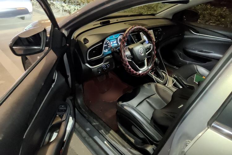 Used Buick Excelle GX 2018 18T Automatic Elite Model Driver Seat