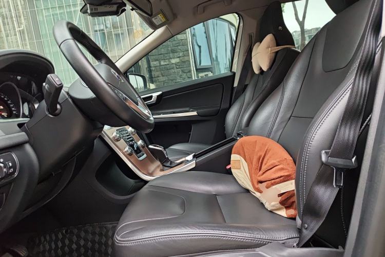 Used Volvo XC60 2017 T5 Smart Upgrade Edition
