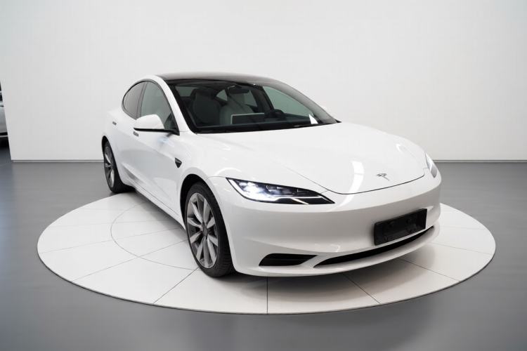 Used Tesla Model 3 2023 Long-Range All-Wheel-Drive Version