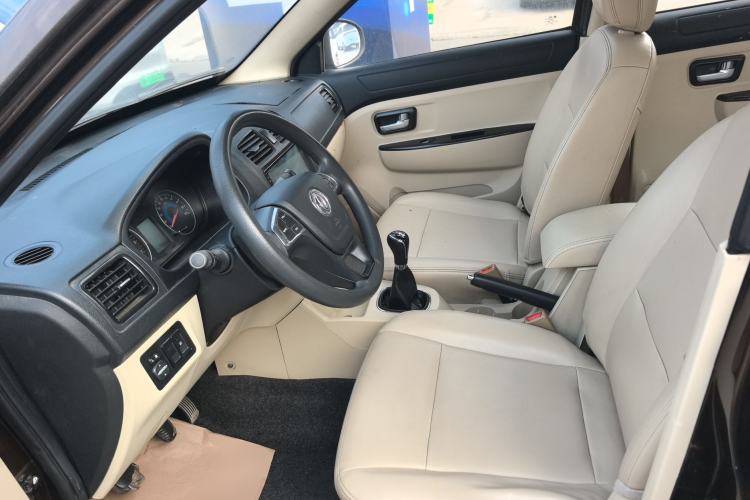 Used Dongfeng Fengon 360 2015 1.5L Manual Comfort II 7-Seater
